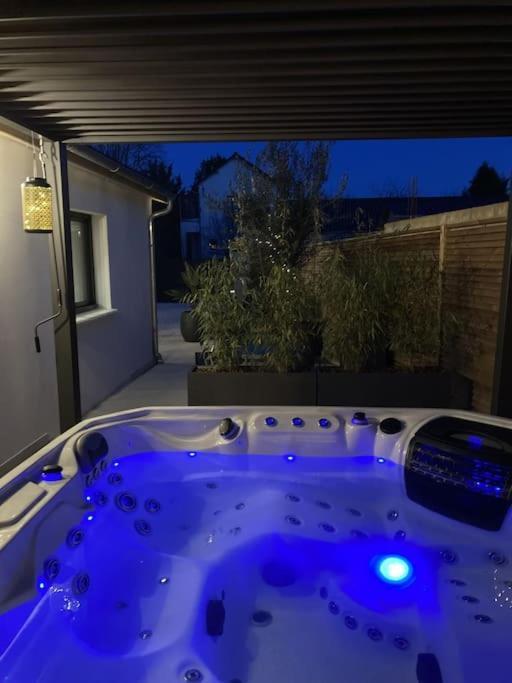 Spa & Serenite, Aux Portes De Disney Et De Paris Villiers-sur-Morin Ngoại thất bức ảnh